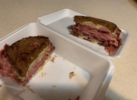 House Of Reuben food