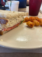 Dontee's Diner food