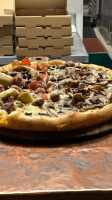 Creekside Pizza Taproom food