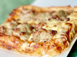 Rocky Rococo Pizza And Pasta food