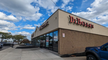 Dibella's Subs outside