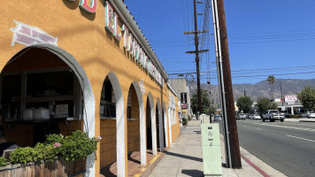 El Tapatio outside