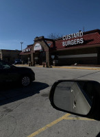 Oscar's Frozen Custard Waukesha outside