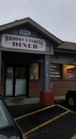 Brooks Landing Diner outside