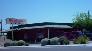 Sizzling Wok outside