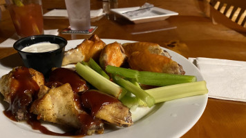 Remington's River Inn food