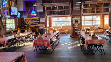 Rudy 's Country Store And -b-q outside