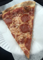 Pavone's Pizza food