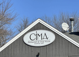 Cima Chop House food