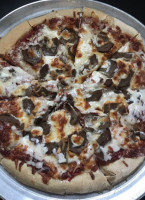 Kostas Pizza House food