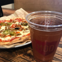 Mod Pizza food