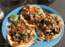 Taqueria Cancun food