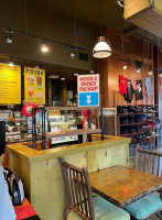 Colectivo Coffee Grafton inside