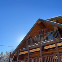 Mt Lemmon Cookie Cabin outside