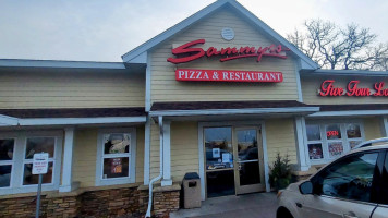 Sammy's Pizza food