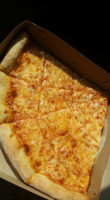 Alfredo's Pizza food