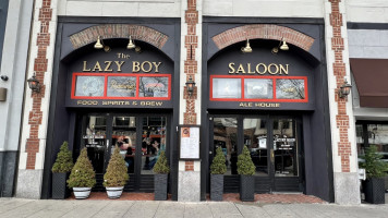 The Lazy Boy Saloon food