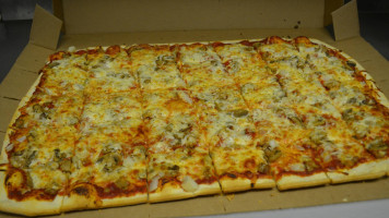 Derango's Pizzeria food