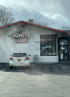 John's Pizza Subs outside