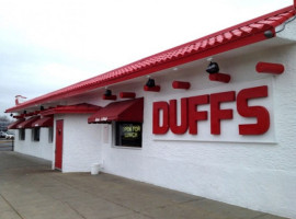 Duff's Famous Wings food