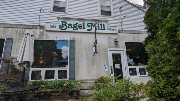 Bagel Mill inside