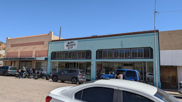 Bisbee Breakfast Club outside