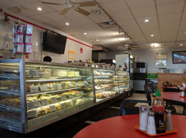 Mariano's Bakery food