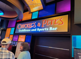 Chickie's Pete's food