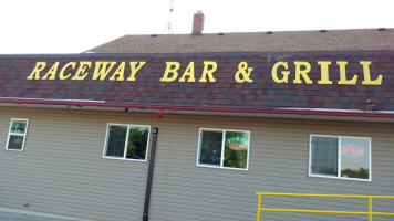 Raceway Grill food