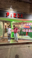 Gino's Pizza food