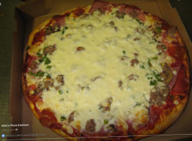 Gino's Pizza food