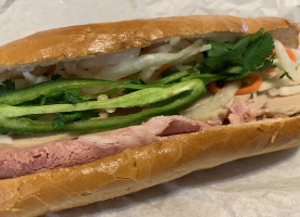 Huong Lan Sandwiches food