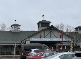 Machine Shed Pewaukee outside