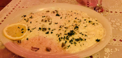 Melio's Trattoria food