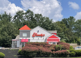 Friendly's outside