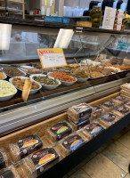 Pino's Deli food