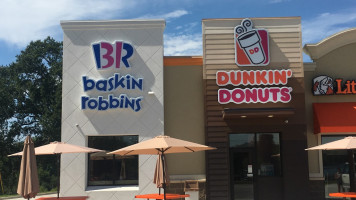 Baskin Robbins inside