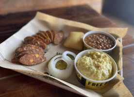 Dickey's Barbecue Pit food