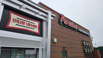 Portillo's Brookfield inside