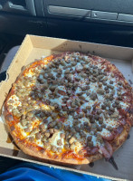 Milan's Pizza Of Manteca food