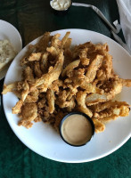 Wooly Mcduff's Neighborhood Grille food