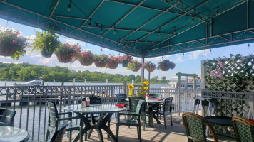 City Island Lobster House inside