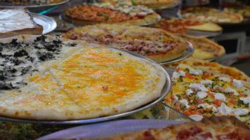 Frank's Pizza Italian food