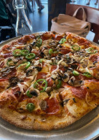 Manoli's Pizza Company food