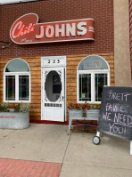 Chili John's Cafe outside