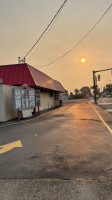 Dairy Queen outside