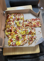 Domino's Pizza food