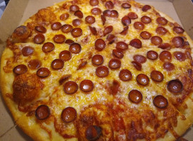 Moons Pizza food