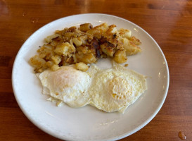 Hylan Diner inside