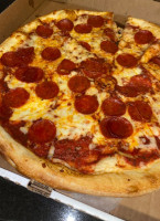 ZIPS' NY Pizza Italian Kitchen food